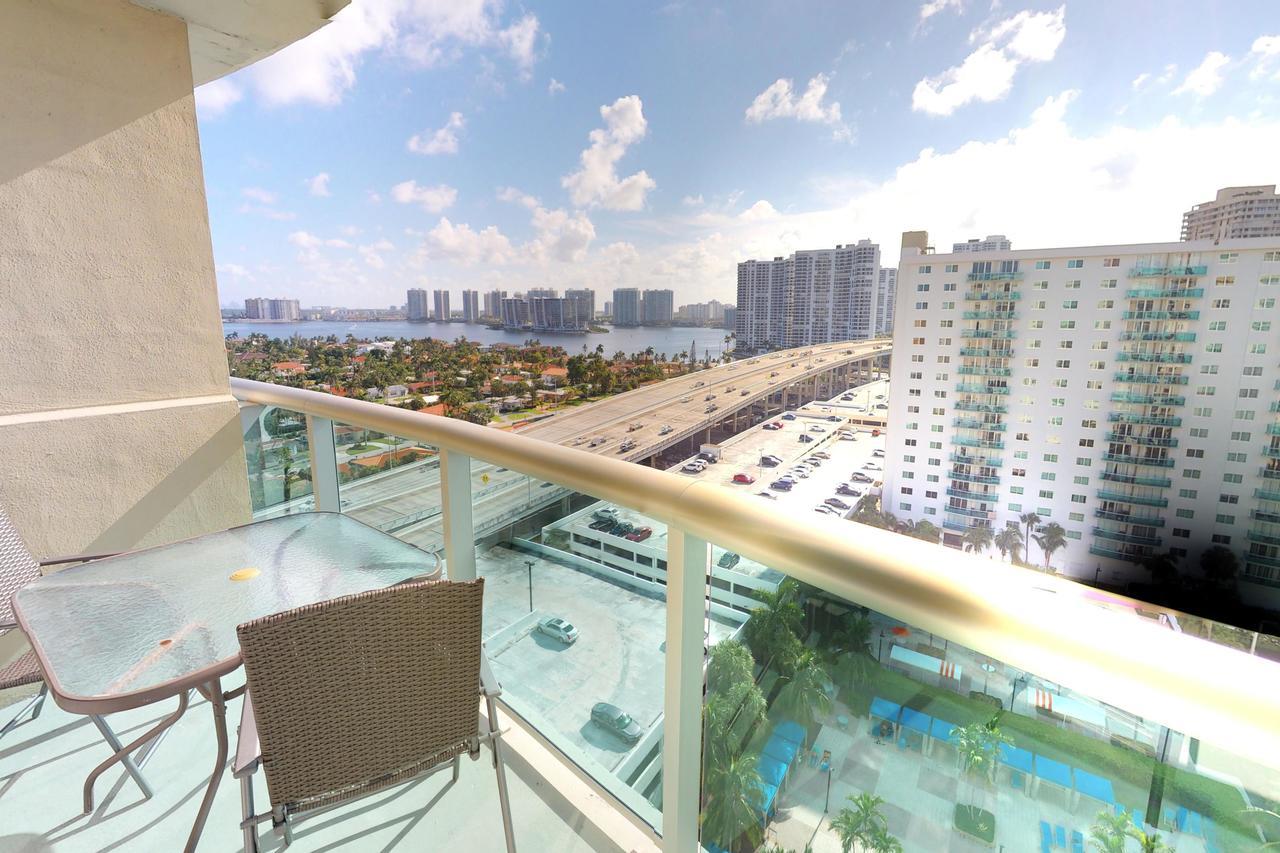 Ocean Reserve Condo By Flatsaway マイアミビーチ エクステリア 写真